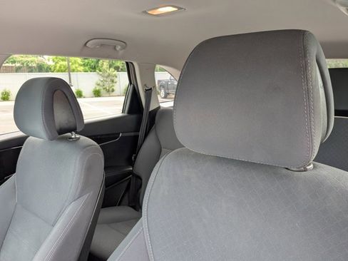 Used 2016 Kia Sorento LX image 13