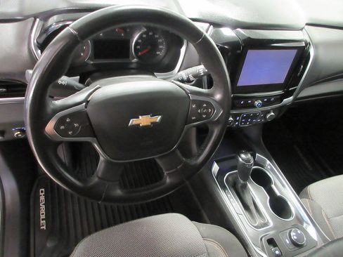 Used 2018 Chevrolet Traverse LT AWD/4WD image 25