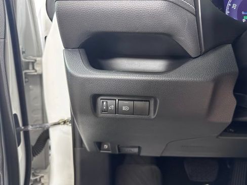 Used 2023 Toyota RAV4 AWD Hybrid image 22