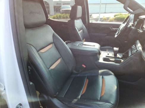 Used 2022 GMC Sierra 1500 AT4 w/ AT4 Preferred Package AWD/4WD image 12