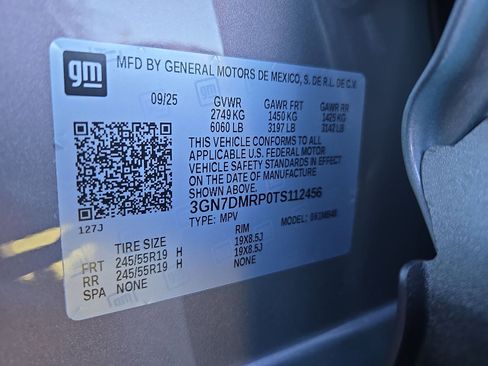 New 2026 Chevrolet Equinox EV LT image 18