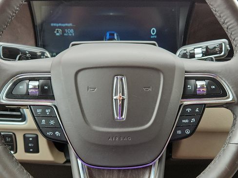 Used 2023 Lincoln Navigator L Reserve AWD/4WD image 19