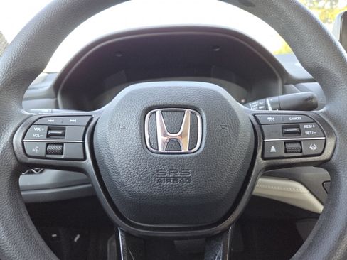 Certified 2024 Honda Accord EX image 29