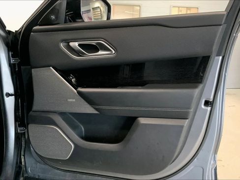 Used 2020 Land Rover Range Rover Velar R-Dynamic S image 26