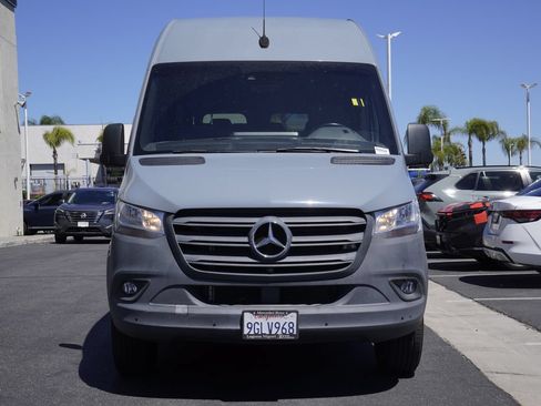 Used 2023 Mercedes-Benz Sprinter 2500 image 6