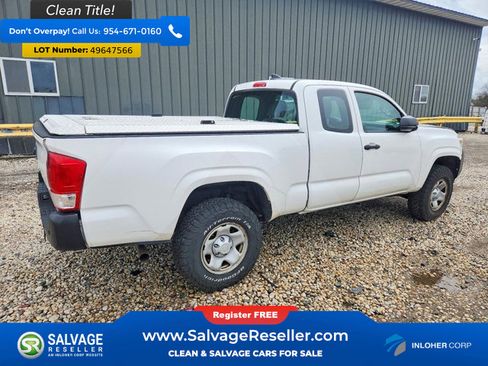 Used 2017 Toyota Tacoma SR image 4