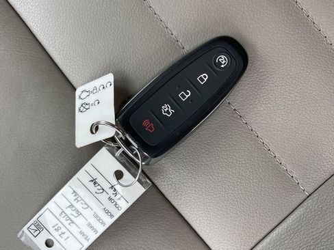 Used 2013 Ford C-MAX Energi SEL FWD image 95