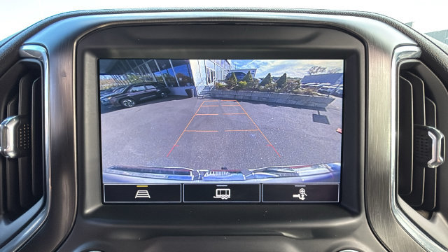 Certified 2022 GMC Sierra 1500 AT4 w/ AT4 Premium Package AWD/4WD image 11