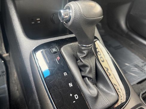 Used 2018 Kia Forte LX FWD image 28