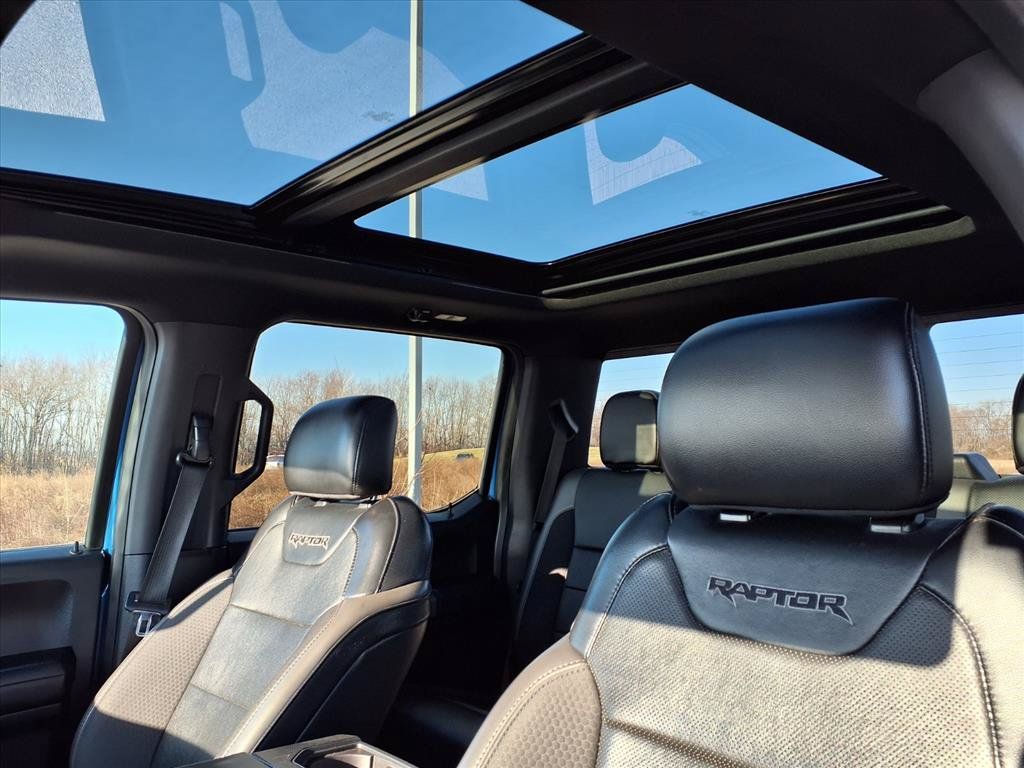 Used 2019 Ford F150 Raptor AWD/4WD image 5