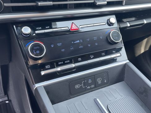 Certified 2024 Hyundai Santa Fe SEL AWD/4WD image 22