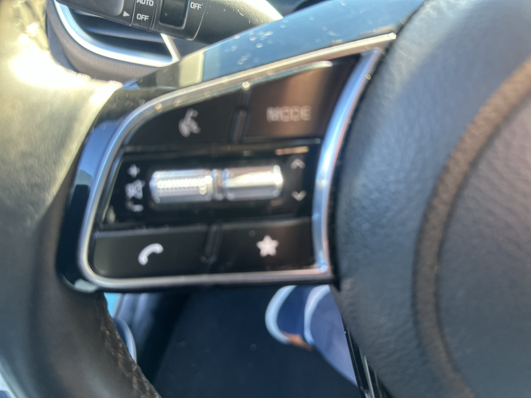 Used 2025 Kia Seltos S FWD image 8
