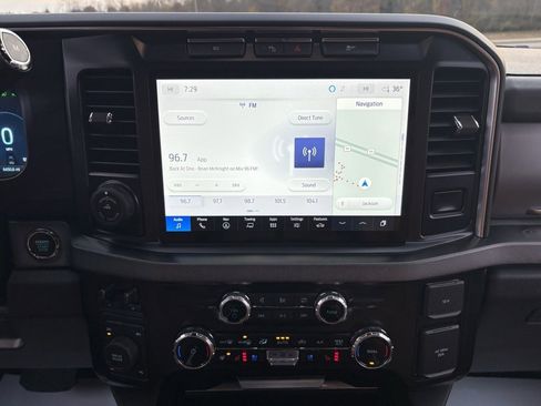 Used 2024 Ford F350 Platinum image 36