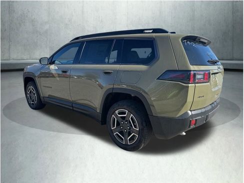 New 2026 Jeep Cherokee Laredo AWD/4WD image 3