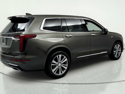 Certified 2020 Cadillac XT6 Premium Luxury FWD image 5
