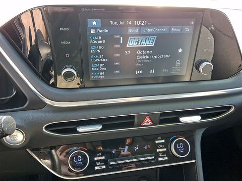 Used 2020 Hyundai Sonata SEL w/ Cargo Package FWD image 14