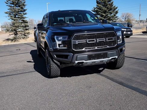 Used 2018 Ford F150 Raptor w/ Equipment Group 802A Luxury image 4