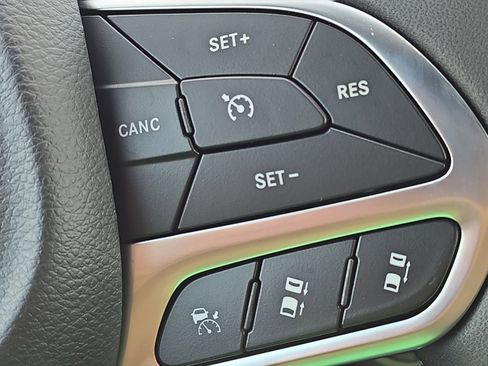 New 2026 Chrysler Voyager LX image 26