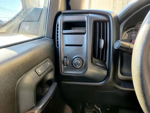 Used 2017 Chevrolet Silverado 1500 W/T image 34
