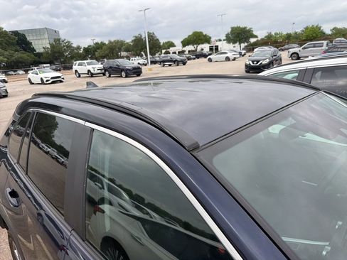 Used 2025 Toyota RAV4 XLE image 5