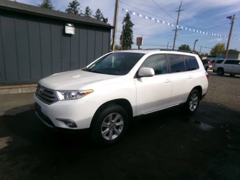 Used 2012 Toyota Highlander SE image 3