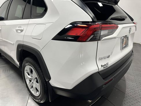 Used 2023 Toyota RAV4 LE AWD/4WD image 10