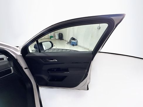 Used 2024 Honda Prologue EX image 31