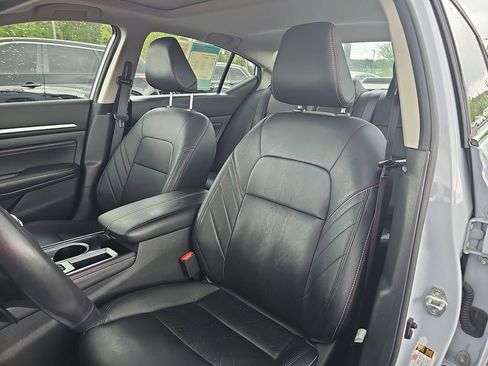 Used 2023 Nissan Altima 2.5 SR w/ SR Premium Package FWD image 20