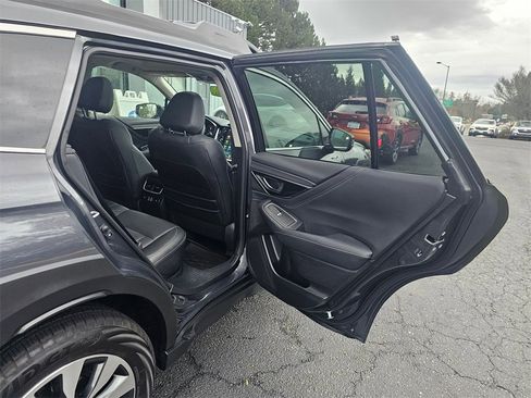 Used 2023 Subaru Outback Limited image 12