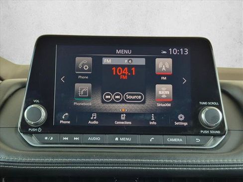 Used 2022 Nissan Rogue SV FWD image 11