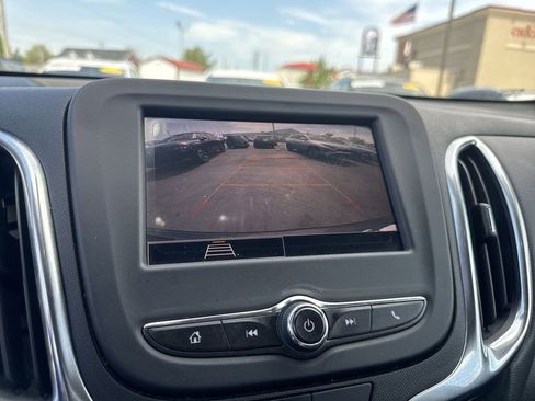 Used 2022 Chevrolet Equinox LT FWD image 17