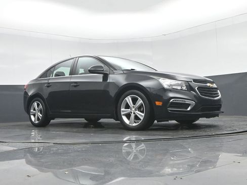 Used 2015 Chevrolet Cruze LT FWD image 47