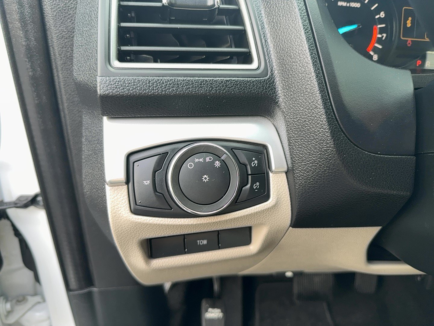Used 2018 Ford Explorer 4WD image 20