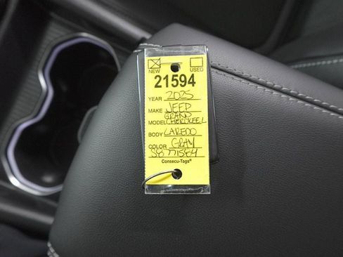 New 2025 Jeep Grand Cherokee L Altitude image 33