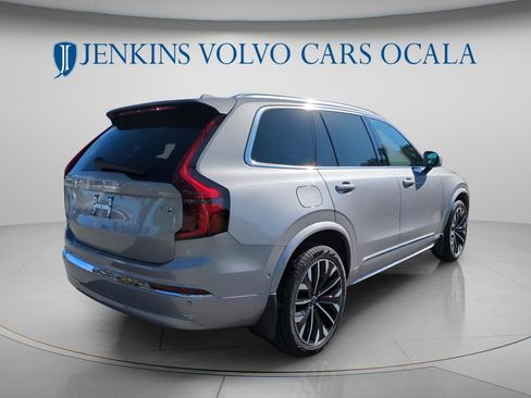 New 2026 Volvo XC90 T8 Plus AWD/4WD image 3