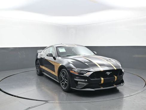 Used 2020 Ford Mustang GT image 3