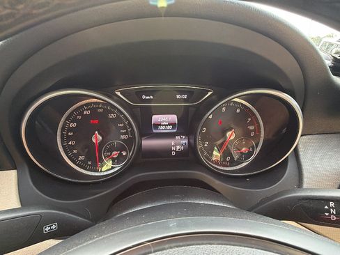Used 2017 Mercedes-Benz CLA 250 image 29