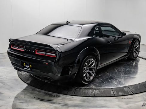 Used 2022 Dodge Challenger SRT Hellcat RWD image 22