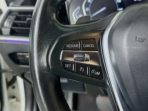 Used 2021 BMW 430i Coupe w/ Convenience Package RWD image 16