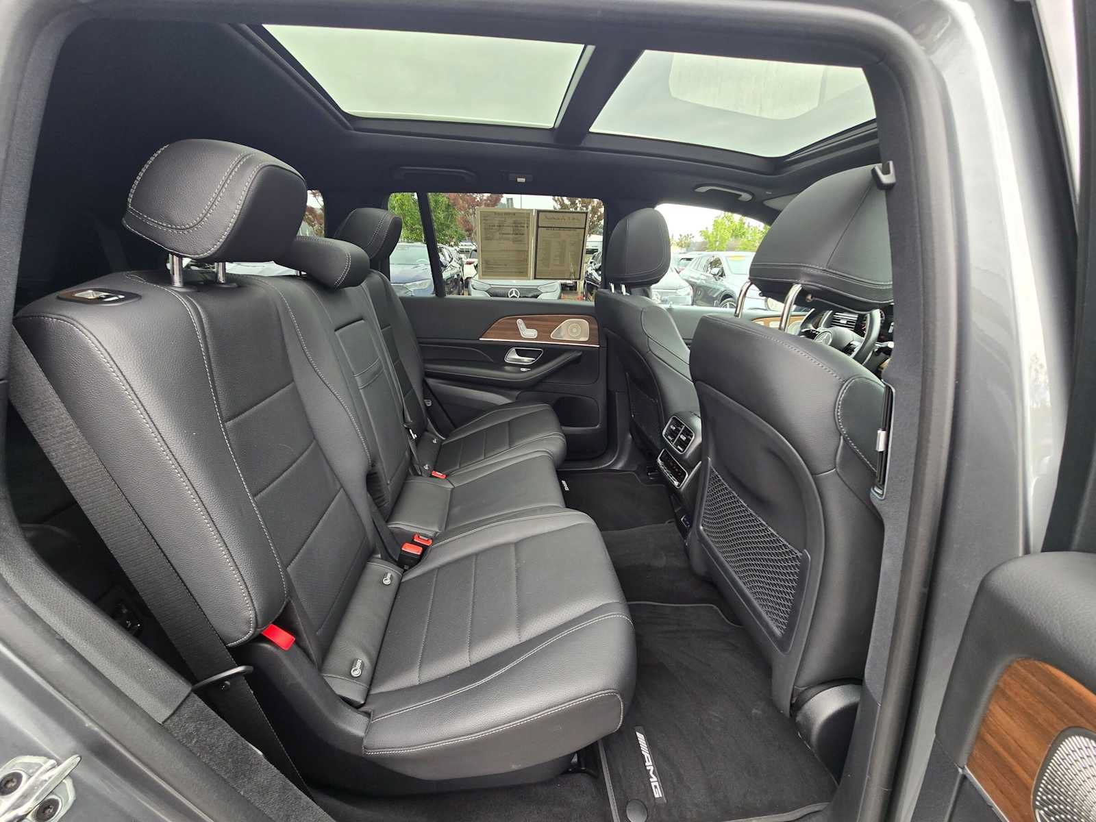 Used 2025 Mercedes-Benz GLS 450 4MATIC w/ AMG Line Exterior image 12