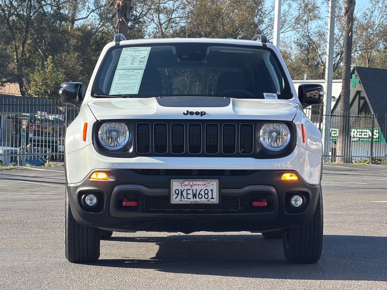 Used 2023 Jeep Renegade Trailhawk AWD/4WD image 7