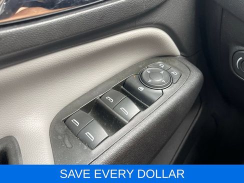 Used 2022 Chevrolet Equinox LT FWD image 16