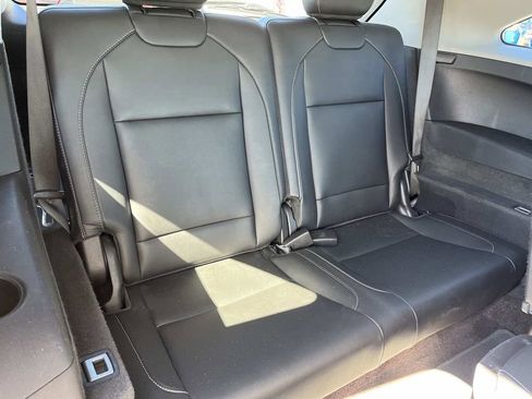 Used 2017 Acura MDX SH-AWD w/ Advance Package image 24