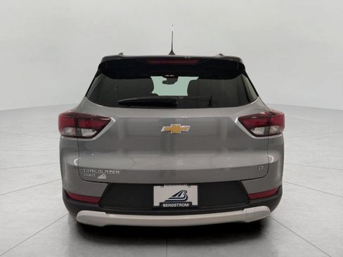 Used 2025 Chevrolet TrailBlazer LT AWD/4WD image 23