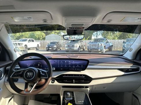 Used 2026 Buick Enclave Avenir w/ Super Cruise Package FWD image 10