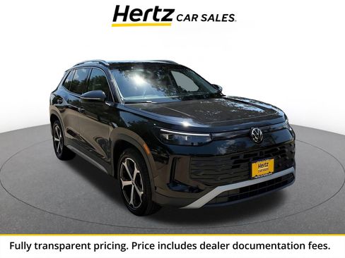 Used 2026 Volkswagen Tiguan SE AWD/4WD image 1