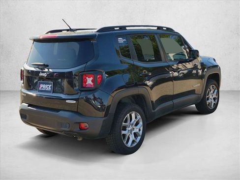 Used 2017 Jeep Renegade Latitude AWD/4WD image 5