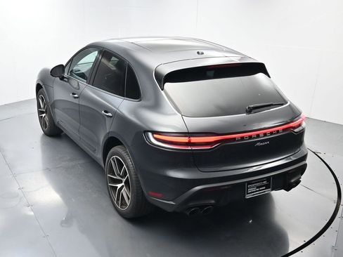 Certified 2023 Porsche Macan AWD/4WD image 34