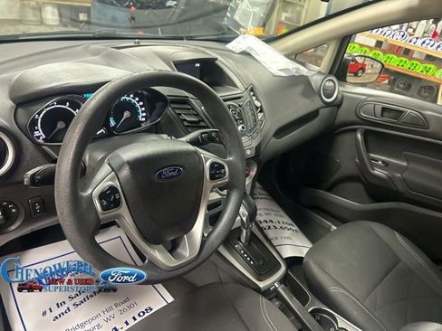 Used 2018 Ford Fiesta SE image 14