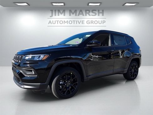 New 2026 Jeep Compass Latitude image 2